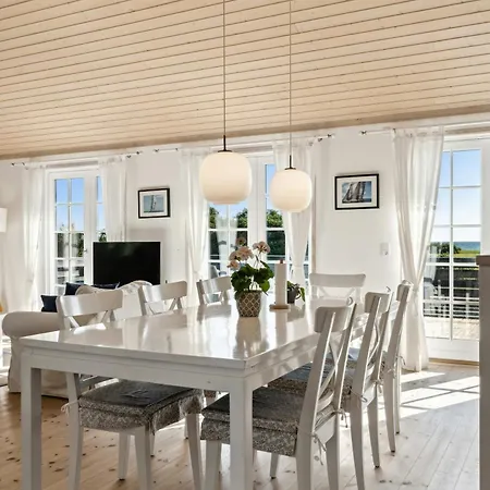 Bright Summer House With Sea View In Vejlbyfed * Middelfart