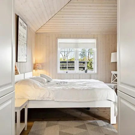 Bright Summer House With Sea View In Vejlbyfed Middelfart
