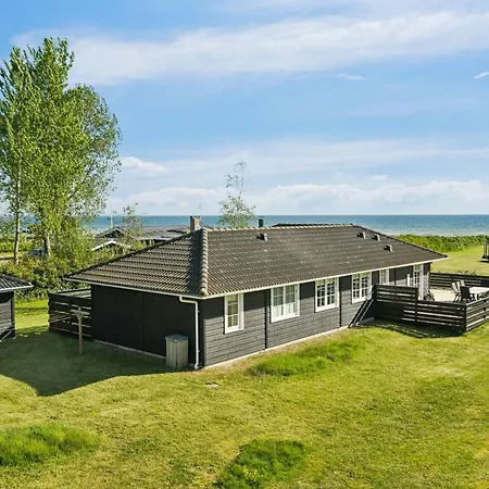 Tatil Evi Bright Summer House With Sea View In Vejlbyfed
